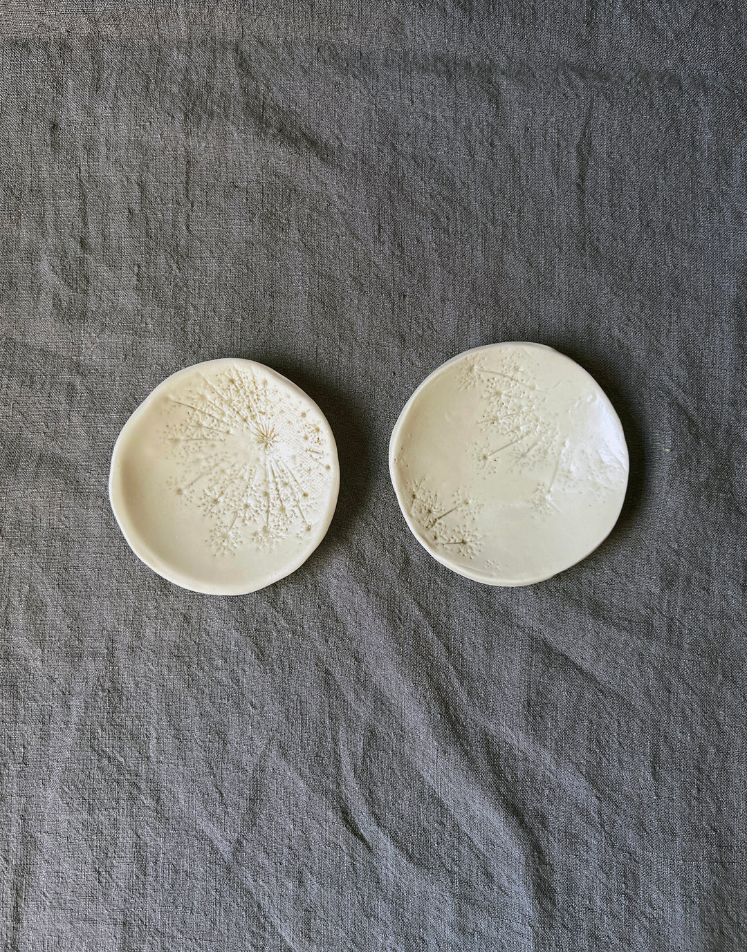 Queen Anne's Lace Salt Bowls (Set of 2) - Brown Sugar Glaze