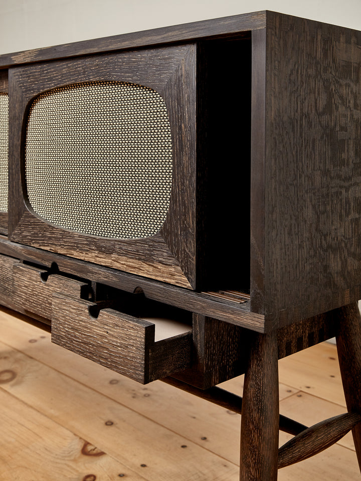 Devon TV Console