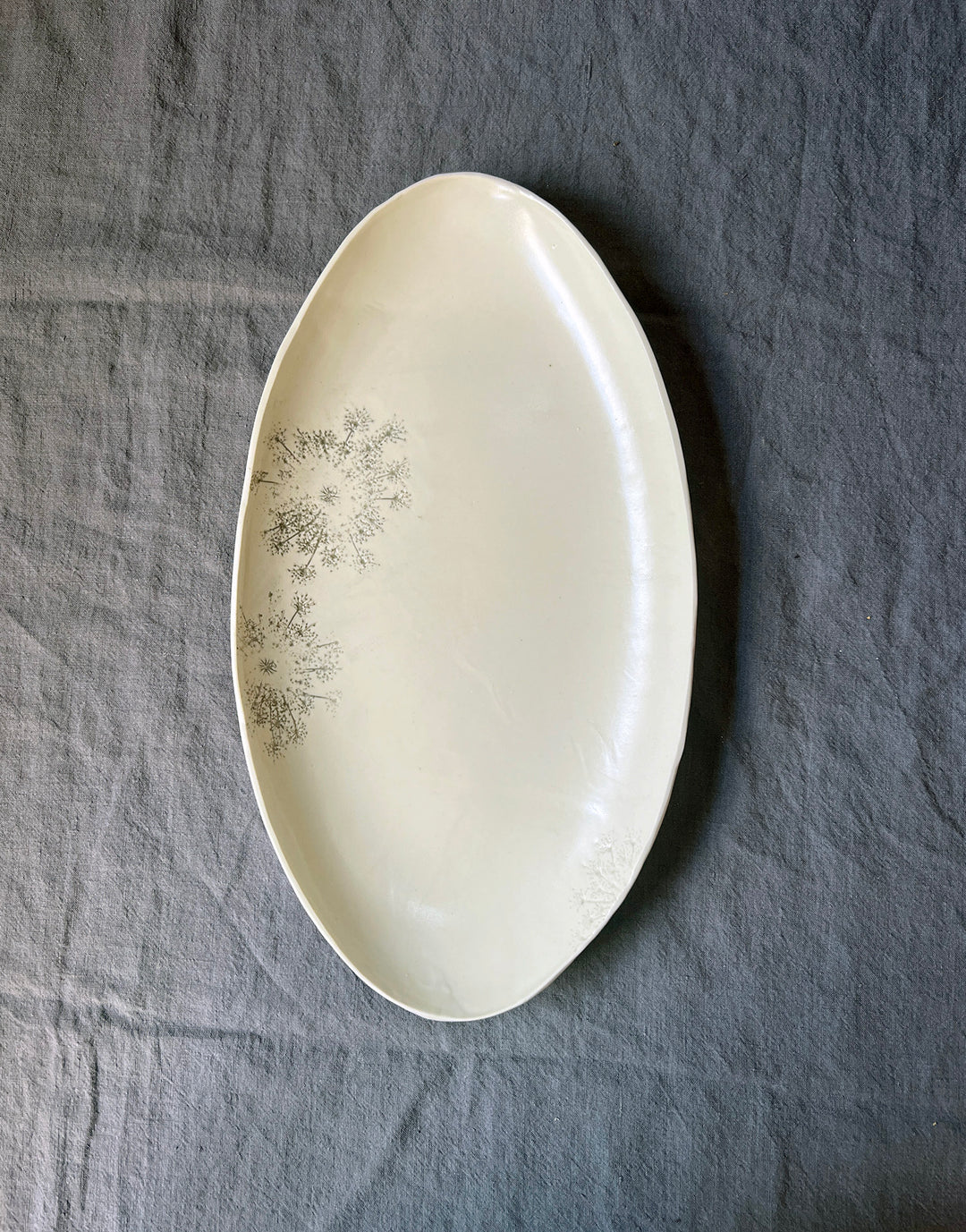 Queen Anne's Lace Oval Platter - Brown Sugar Glaze