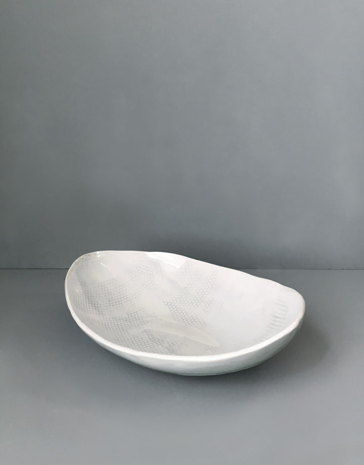 DBO HOME Handmade Porcelain Honeycomb Oval Serving Bowl Side view