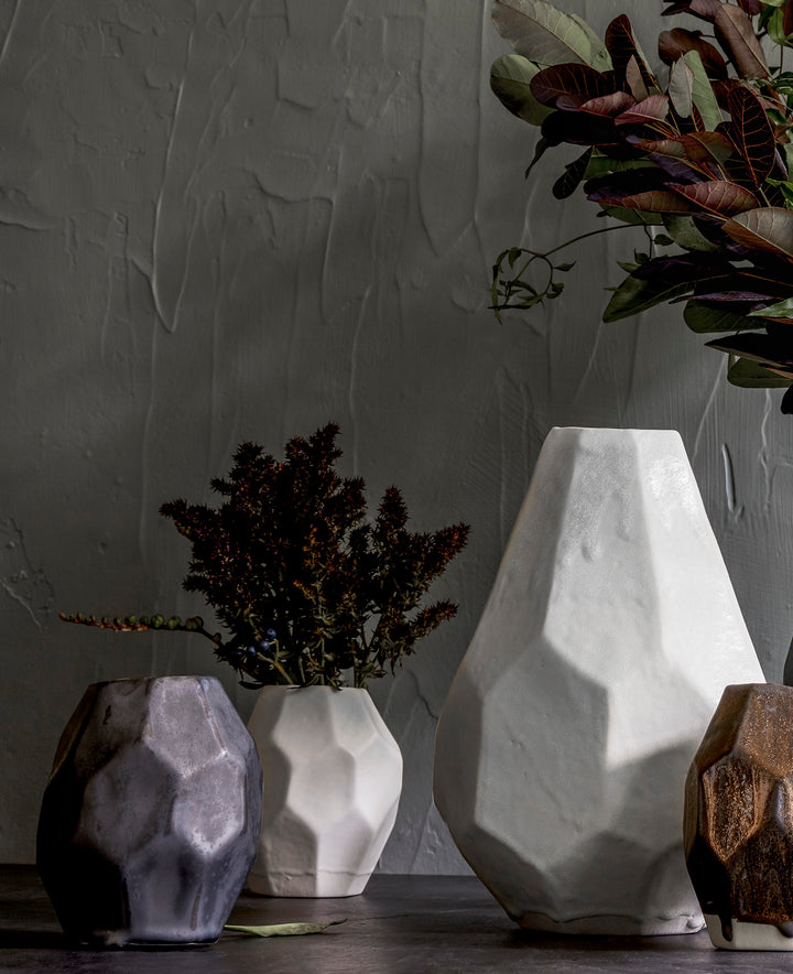 [READY TO SHIP] Battuto Bud Vase