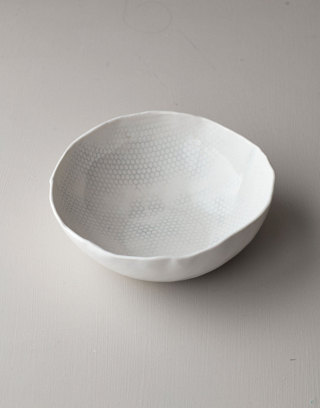 DBO HOME Handmade Porcelain Honeycomb Noodle Bowl